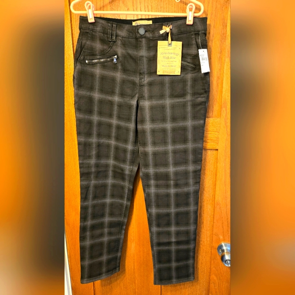 Democracy Plaid Espresso Jeans Size 10